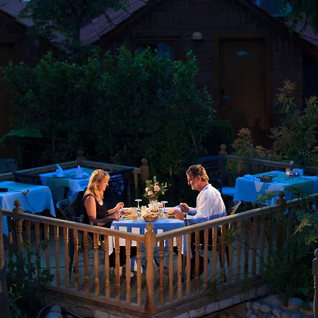 Garden Rezort Side