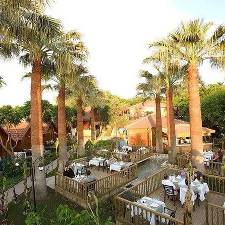 Rezort Garden Side